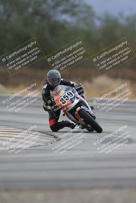 media/Sep-21-2025-Race Pace (Sun) [[98bf33ef95]]/Non Verified/4-Turn 3 (910am)/